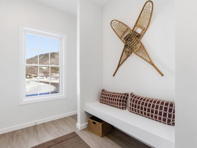 Twin Tip Ter Unit,lincoln, Condo For Sale