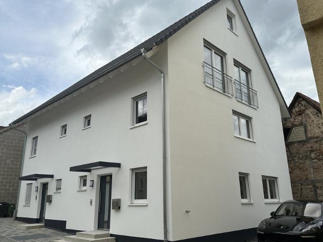 Twinhouse built in 2024/5,5 Rooms/Kitchen/Underfloor heating/Fernwärme/KFW55/Garden