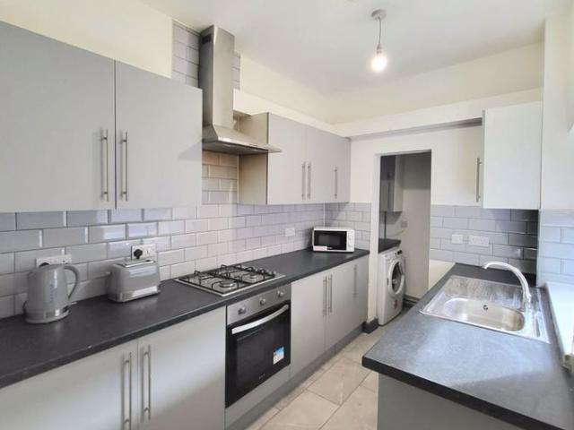 Twist Lane, Leigh WN7, 5 bed terraced house to rent, £525 pcm | PrimeLocation