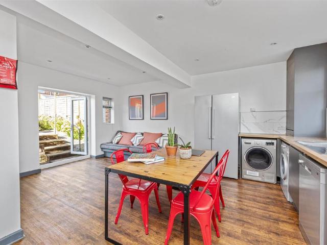 Twyford Road, Brighton 5 bed terraced house to rent £3,250 pcm £750 pw