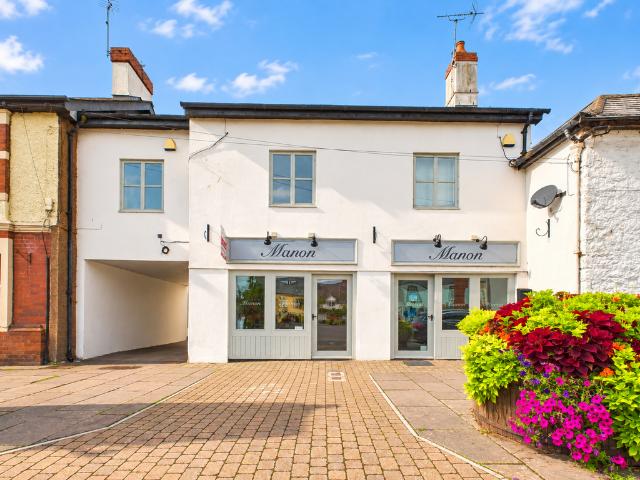 Twyn Square, Usk NP15 2 bed apartment to rent £1,200 pcm £277 pw