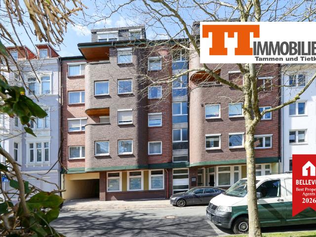 TT: Großzügige 3 Zimmerwohnung am Kurpark mit Westbalkon, Fußbodenheizung, Fahrstuhl und Carport!