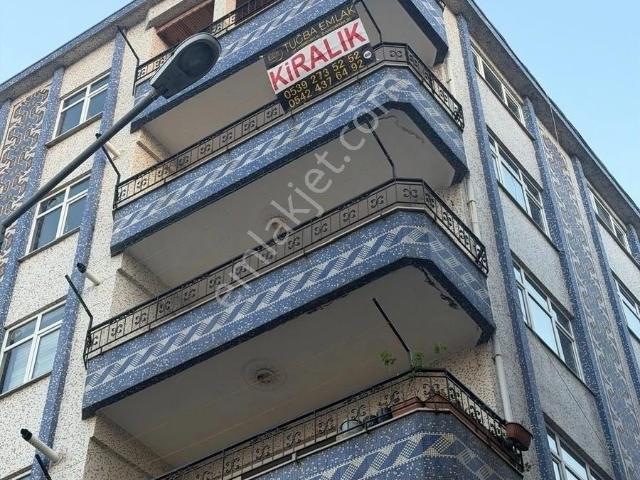 Tuğba Emlak’tan Atatürk Mahallesi’nde Deniz Manzaralı Kiralık Daire Seçenekleri.