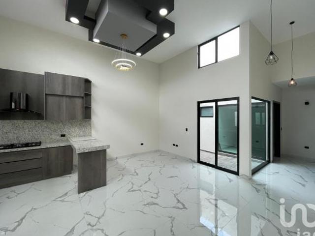 Tu Hogar ideal en Fracc. Privado, Sta. Rosa: 1 Nivel, 3 Recámaras ¡Estrénala!