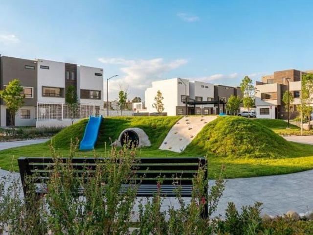 TU NUEVA CASA A 15 MINUTOS DEL TREN INTERURBANO