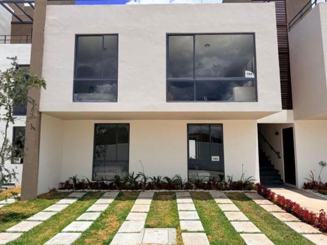 ¡TU NUEVO DEPARTAMENTO CON ROOF GARDEN PRIVADO! 3 Recámaras, en privada está a la venta