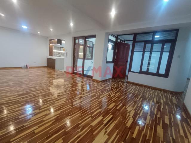 Tu Nuevo Hogar Te Espera, Departamento Con Excelente Iluminacion