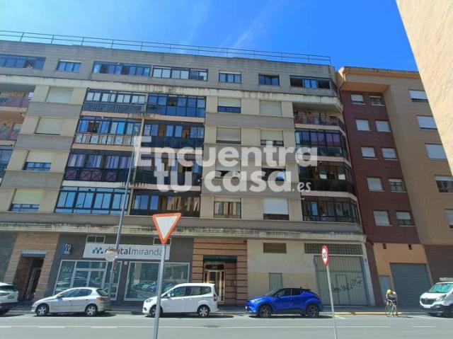 ¡Tu nuevo hogar te espera en Miranda de Ebro! Amplio, luminoso y con una ubicación inmejorable