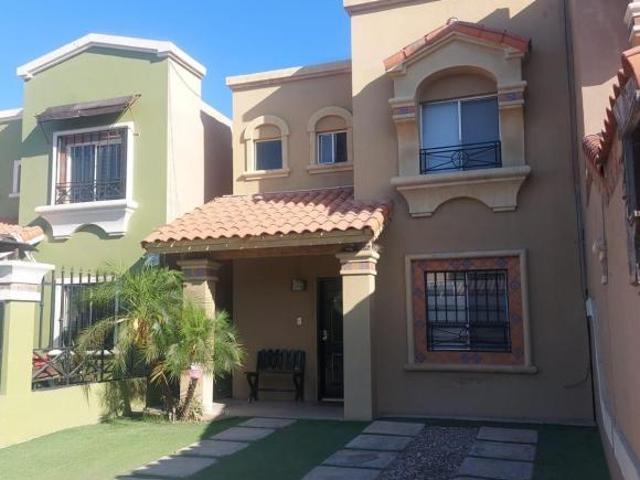 ¡TU NUEVO HOGAR TE ESPERA EN QUINTA ROMA! CASA DE 3 RECAMARAS CON UBICACIÓN PRIVILEGIADA
