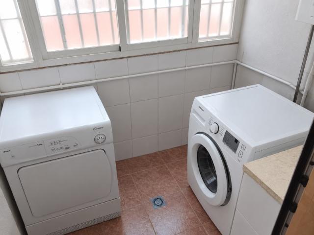 ¡TU NUEVO HOGAR EN VISTALEGRE! 95 m², 4 DORMITORIOS, TERRAZA Y GRAN COCHERA + TRASTERO