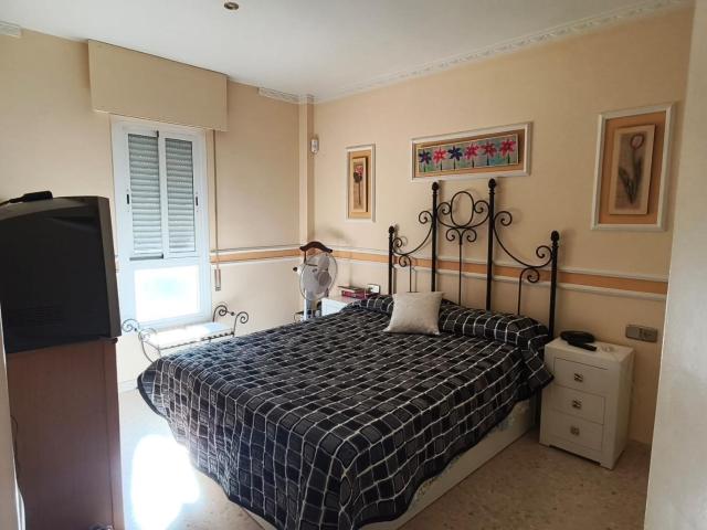 ¡Tu nuevo hogar en Cabra te espera! Perfecto piso de 3 habitaciones