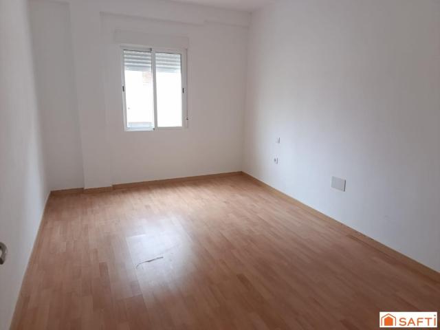 ¡Tu nuevo hogar en el corazón de Valdepeñas te está esperando!