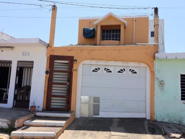 Tu Nuevo Hogar en Sánchez Celis, a Minutos de Todo