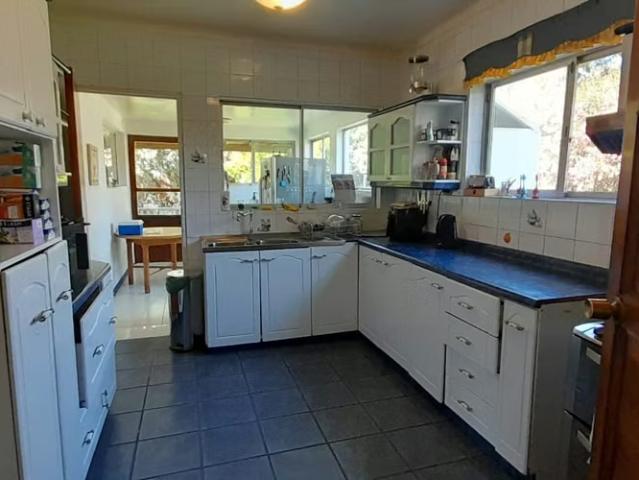 Un Casa Exclusiva en Sector Exclusivo | 6 dormitorios por 350000. 00 en Quillota