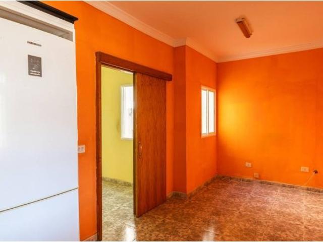 Tu nuevo hogar luminoso en Calle Serventía, 24