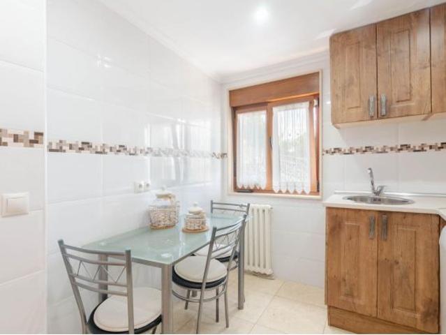 ¡Tu oasis rural te espera en Paxumal, Langreo! Dos casas, vistas espectaculares y una finca de 1500m