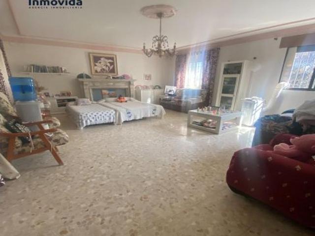 ¡Tu Paraíso en Córdoba! Chalet con Piscina y Vistas Increíbles ?✨