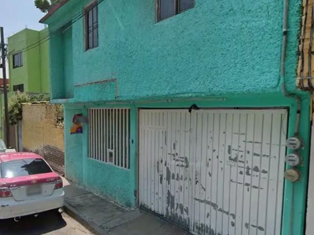 ¡Tu próxima casa te espera en Iztapalapa! Amplia propiedad de 3 niveles con excelente distribución!