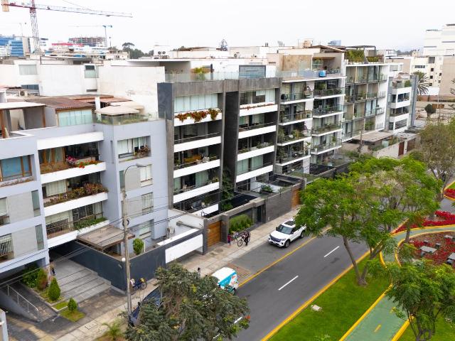 Tu Próximo Hogar Frente al Parque con Balcón y Luz Natural