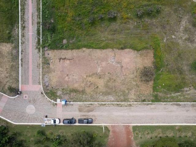 Tu Proyecto Ideal en Chapala: Terreno con Plusvalía y Vista a las Montañas
