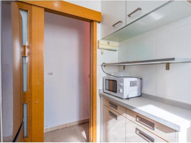 Tu primera vivienda a un paso de Valencia y la playa: luz de tarde, espacio y tranquilidad en Castel