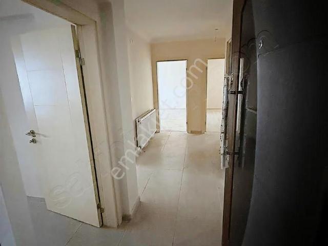 Tuğradan Cuma Pazarı Mevkii 6+1 Dubleks Satılık Daire