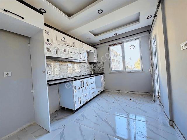 Tuğradan Hatipte 2+1 Sıfır Ebevyn Banyolu Satılık Daireler