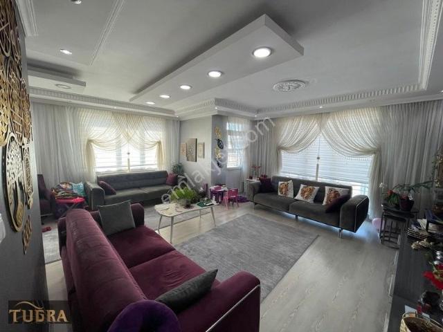 Tuğradan Çobançeşme'de İskanlı 4+2 Ayrı Girişli Dublex Daire