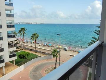 ¡Tu refugio en La Manga del Mar Menor, a pasos de la playa!
