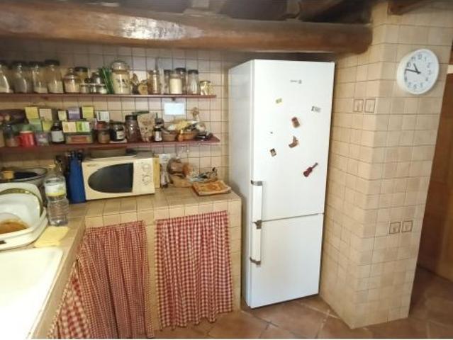 ¡Tu refugio rural a un paso de Burgos! Casa de pueblo con gran finca!