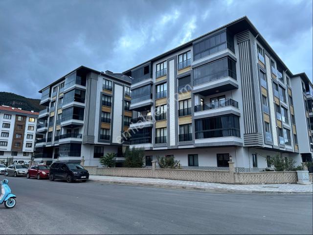 Tunçez Gm Yarenler Mah Arakat 3+1 Makasçı Yapımı Satılık Daire