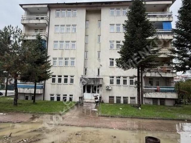 Tuna Mah Milli Eğitim Lojmanlarında Satılık 3+1 Daire