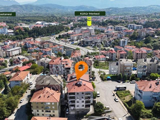 Tuna Mahallesinde 1+1 Mutfak Ayrı Ortak Garajlı Satılık Daire