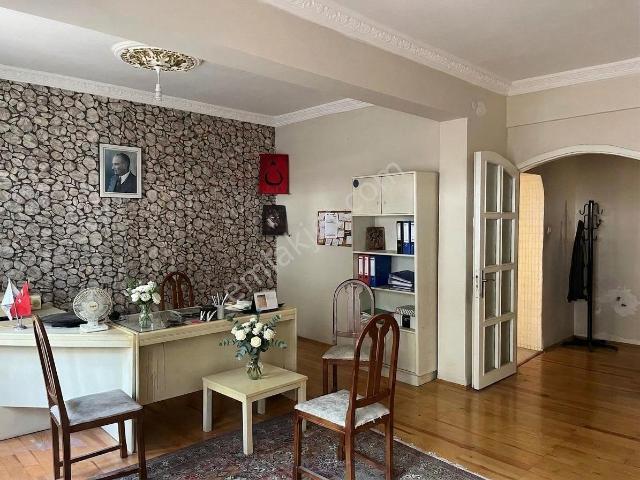 Tunalıya 10 Dakika Merkezi Lokasyon 3+1 120 M2 Yatırımlık Fırsat