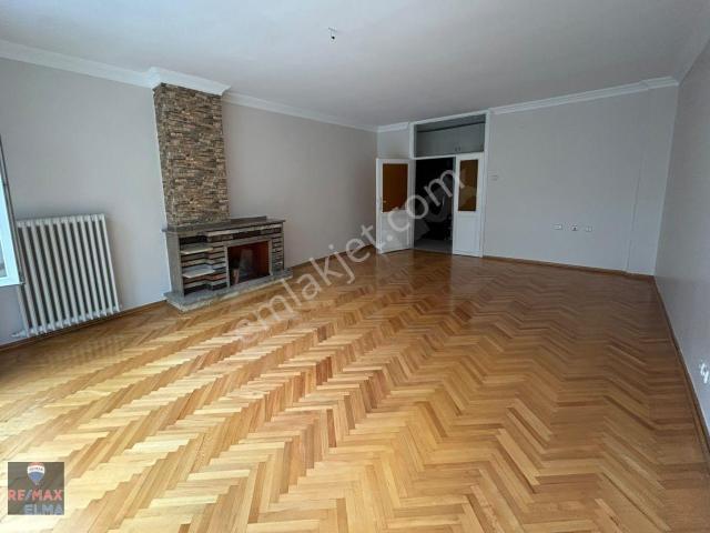 Tunalı Bülten Sokakta 3+1 110 M2 1.kat Kiralık Daire