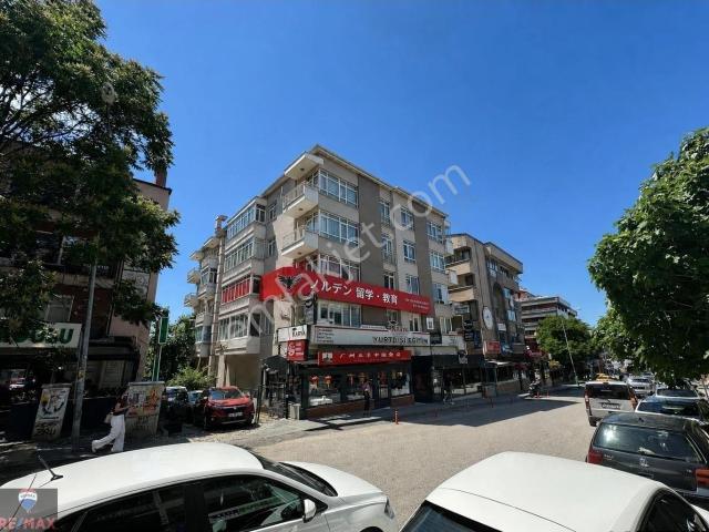 Tunalı Hılmı Caddesıne 2 Bına Bestakar Sokakta Ara Kat Bakımlı Genış 3+1