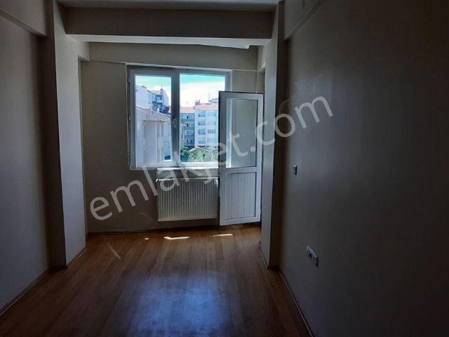 Tunalı Mahallesi Sakarya 2 Caddesi Yakını Kiralık 2+1 Daire