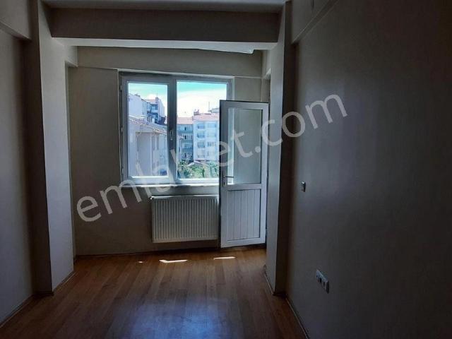 Tunalı Mahallesi Sakarya 2 Caddesi Yakını Kiralık 2+1 Daire