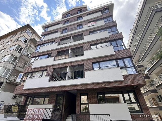 TUNALI HİLMİ CD ÜZERİNDE SIFIR 1+1 4.KAT BOŞ KİRALIK DAİRE