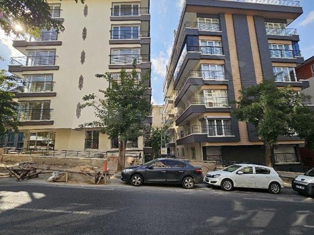 TUNALİHİLMİ KOCATEPE YÖNÜNDE 3+1 FULL YAPILI DAİRE 1.KAT
