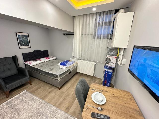 Tuncay'dan Cadde Üzerinde Yeni Binada Asansörlü 1+0 Eşyalı
