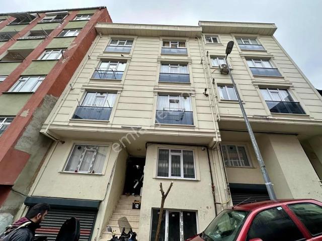 Tuncaydan Kağıthanede Merkezi Konumda Teraslı Eşyalı 1+1 Daire