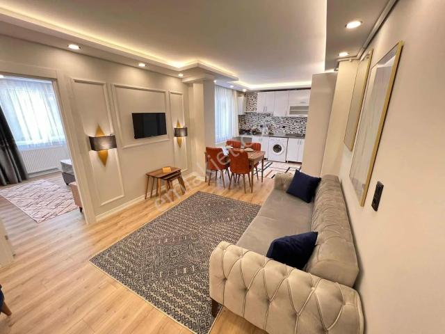 Tuncaydan Şişlide Merkezi Konumda Yeni Bina Eşyalı 1+1 Daire