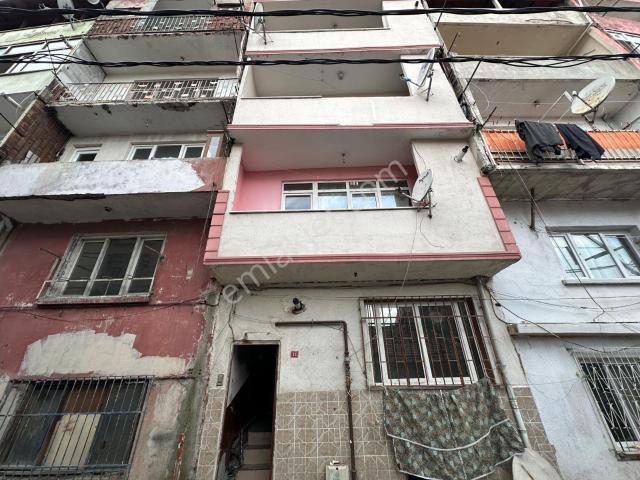 Tuncay'dan Şişli'de Trump Avm'ye 15 Dk Mesafede 1+1 Giriş Kat