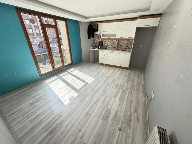 Tuncaydan Oturum Veya Yatımlık K.otoparklı Mülkiyetli 2+1