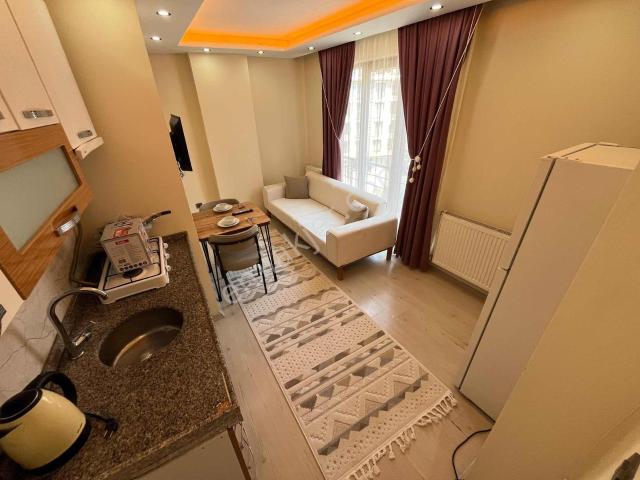 Tuncaydan Metro büs 10 Dk Yürüme Mesafesinde 2+1 Eşyalı Daire