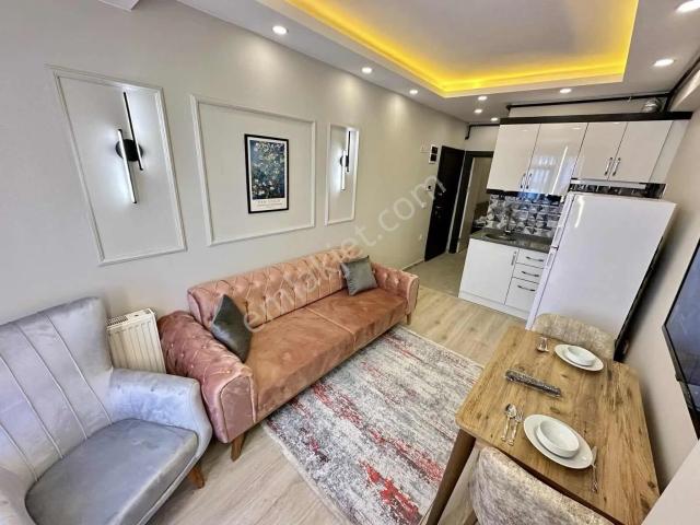 Tuncaydan Yeni Bina M2 m7 Metro büs 13dk Arakat Eşyalı 1+1daire
