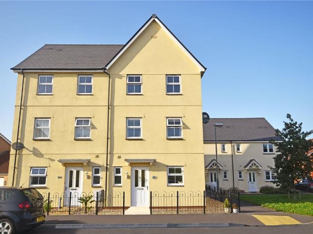 Tundra Walk, Bridgwater, Somerset TA6, 4 bed semi detached house to rent, £1,500 pcm | PrimeLocation