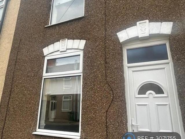 Tunnard St, Grimsby, DN32 3 bed terraced house to rent £695 pcm £160 pw