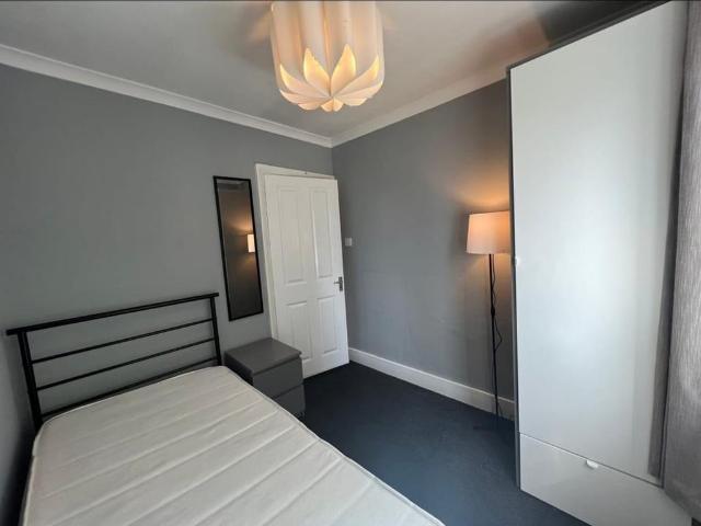 Tunnel Avenue, London, SE10 4 bed house share to rent £905 pcm £209 pw